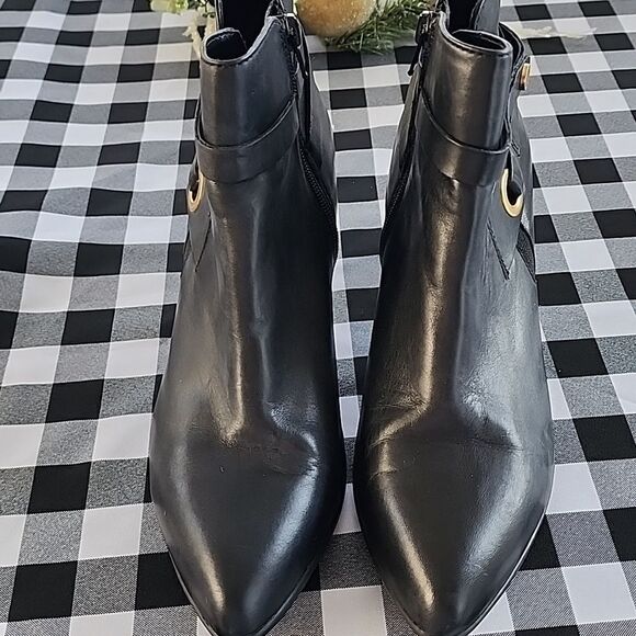 Anne Klein Black Leather Upper Pointed Chelsey I~flex ankle boot Stylish Strap - Picture 3 of 16